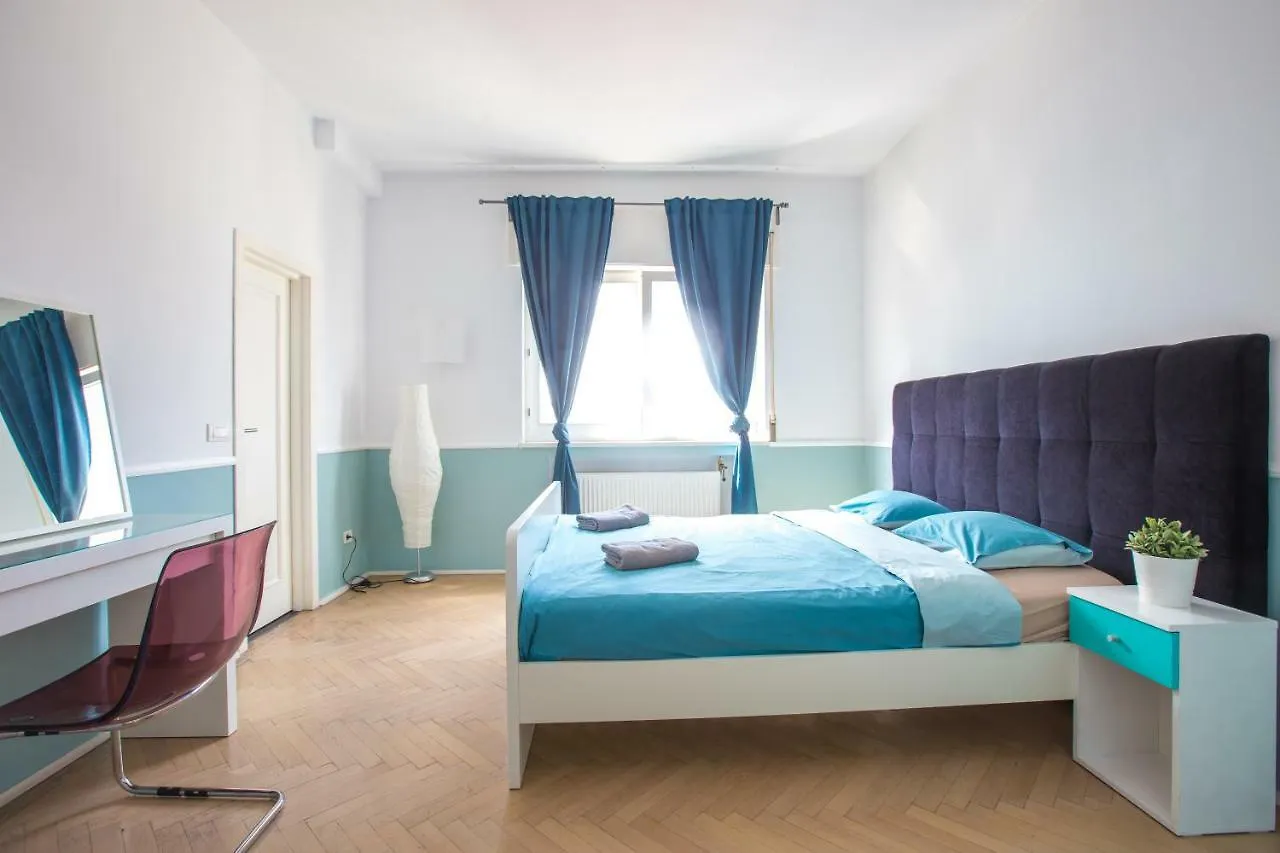 Color Apartment New Design Bucharest