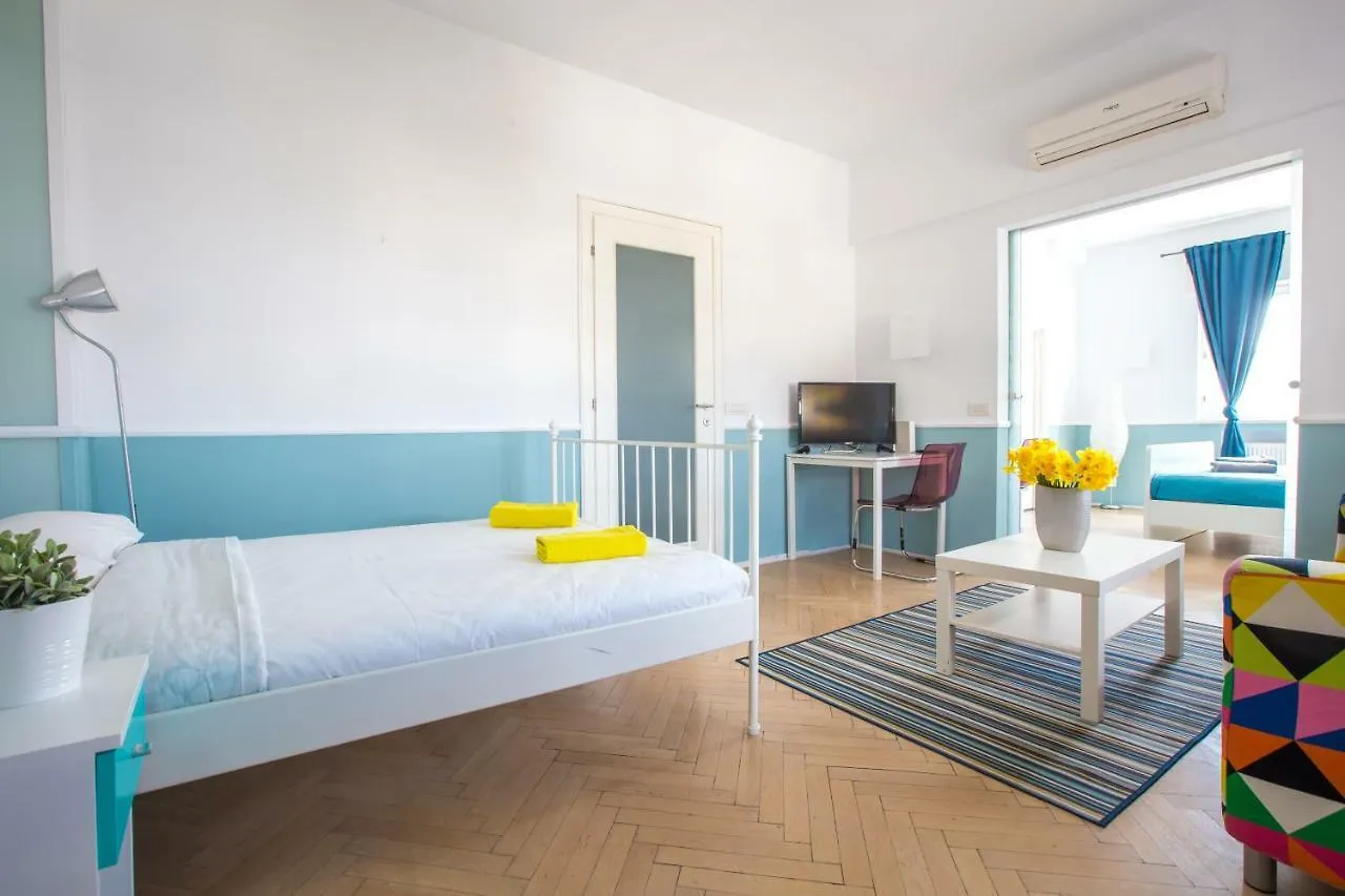 Color Apartment New Design Bucharest 0*,